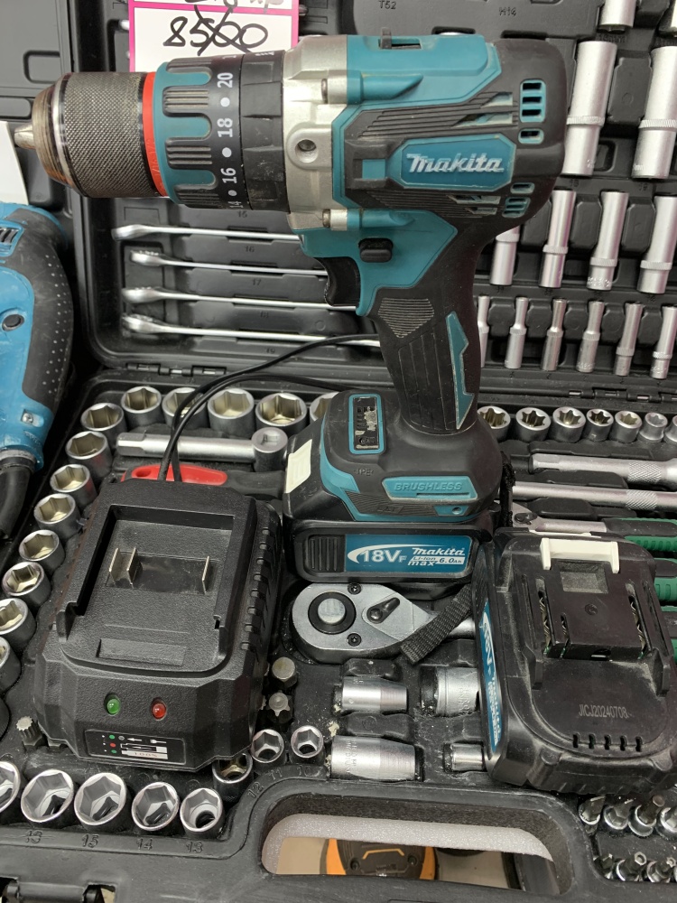 Шуруповерт-дрель Бесщеточный Makita 18V