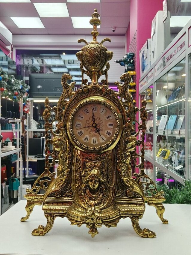 Часы Каменные