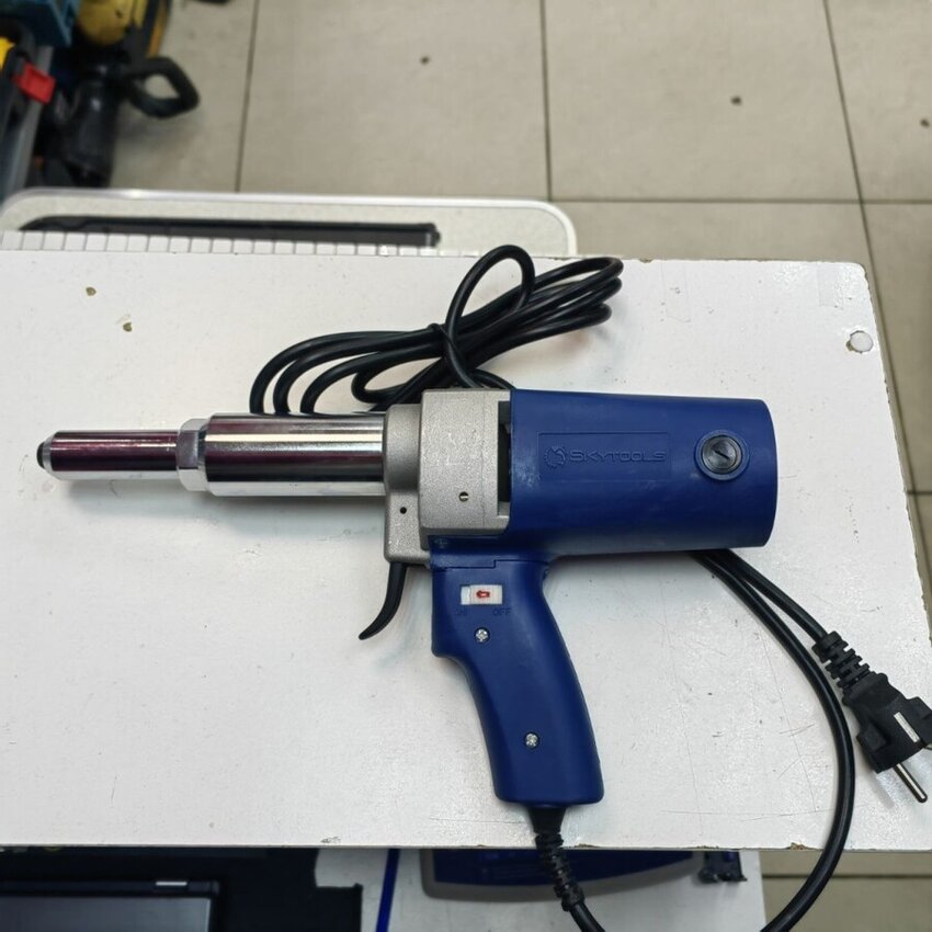 Заклепочник Slytools