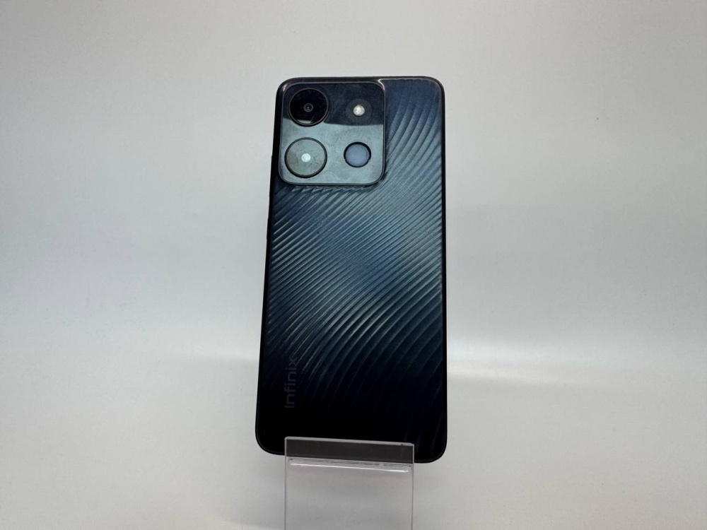 Мобильный телефон Infinix Smart 7 (3/64gb)