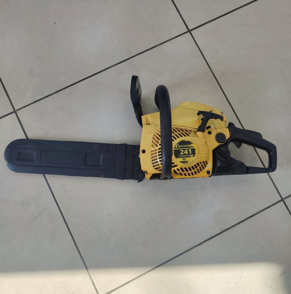 Бензопила CHAMPION 241